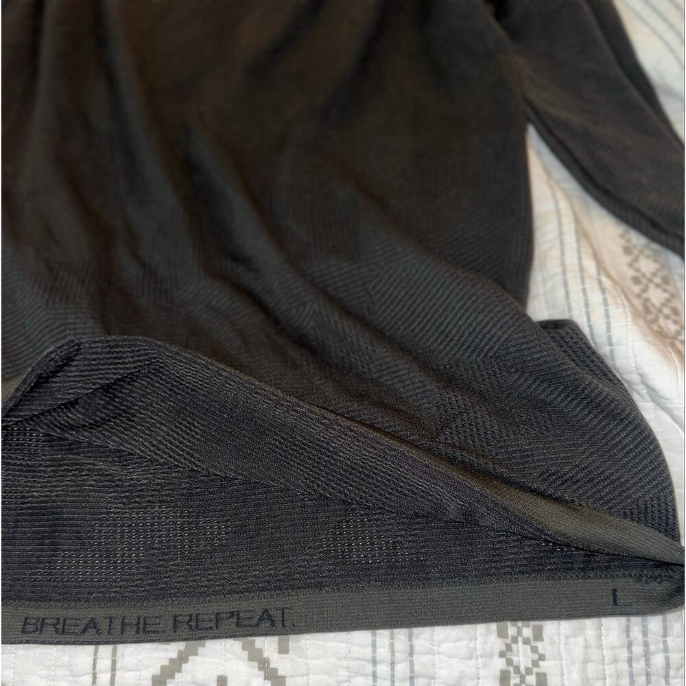 Lululemon Metal Vent Tech Long Sleeve Shirt Mens Large Black Geometric Seamless - Picture 4 of 7